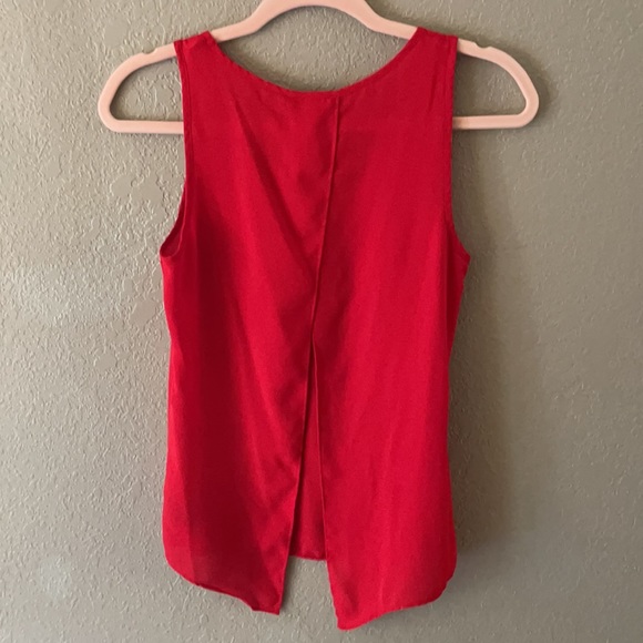 Red Express dressy tank top with open slit on the back. - Picture 2 of 3